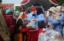Pemkab Pati Bagikan Ribuan Paket Ikan Laut Gratis, Perkuat Gizi Warga Menuju Generasi Emas