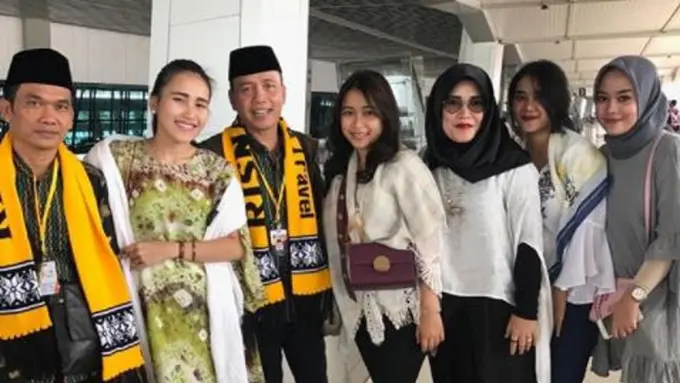 [Bintang] Ayu Ting Ting