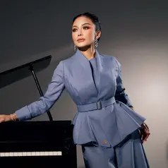 Kris Dayanti dalam kolaborasi koleksi denim POISE bersama desainer Ayu Dyah Handari. Jakarta. (14/10/2026). (dok.BY AYU DYAH ANDARI)