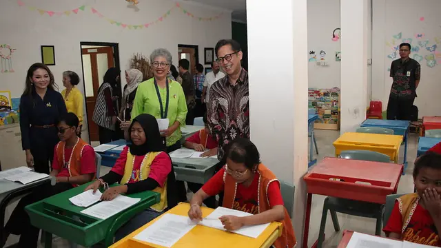 Kunjungan Menkes Budi ke YKAKI Jakarta. (Foto: Dok Sehat Negeriku)