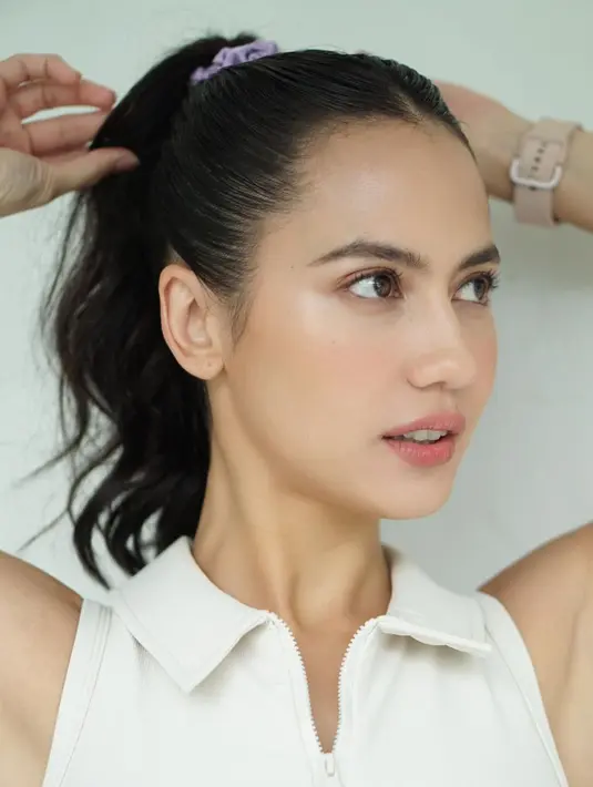 Tidak sedikit netizen yang terpesona melihat penampilan Pevita Pearce yang tak pernah gagal menyihir siapa saja. (FOTO: instagram.com/pevpearce/)