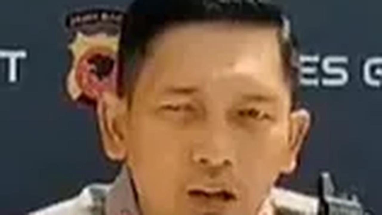 "Kita selidiki jadi diketahui juga bayi yang sekarang bersama Ibu S ini milik siapa. Ini sifatnya sosial, kami ingin kedepankan hati nurani seorang ibu," tegas Rio.