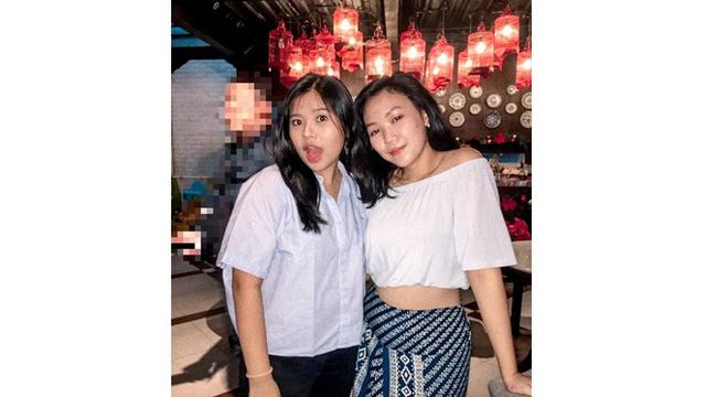 Jocelyn juga kerap menghabiskan waktu bersama dengan teman-temannya.