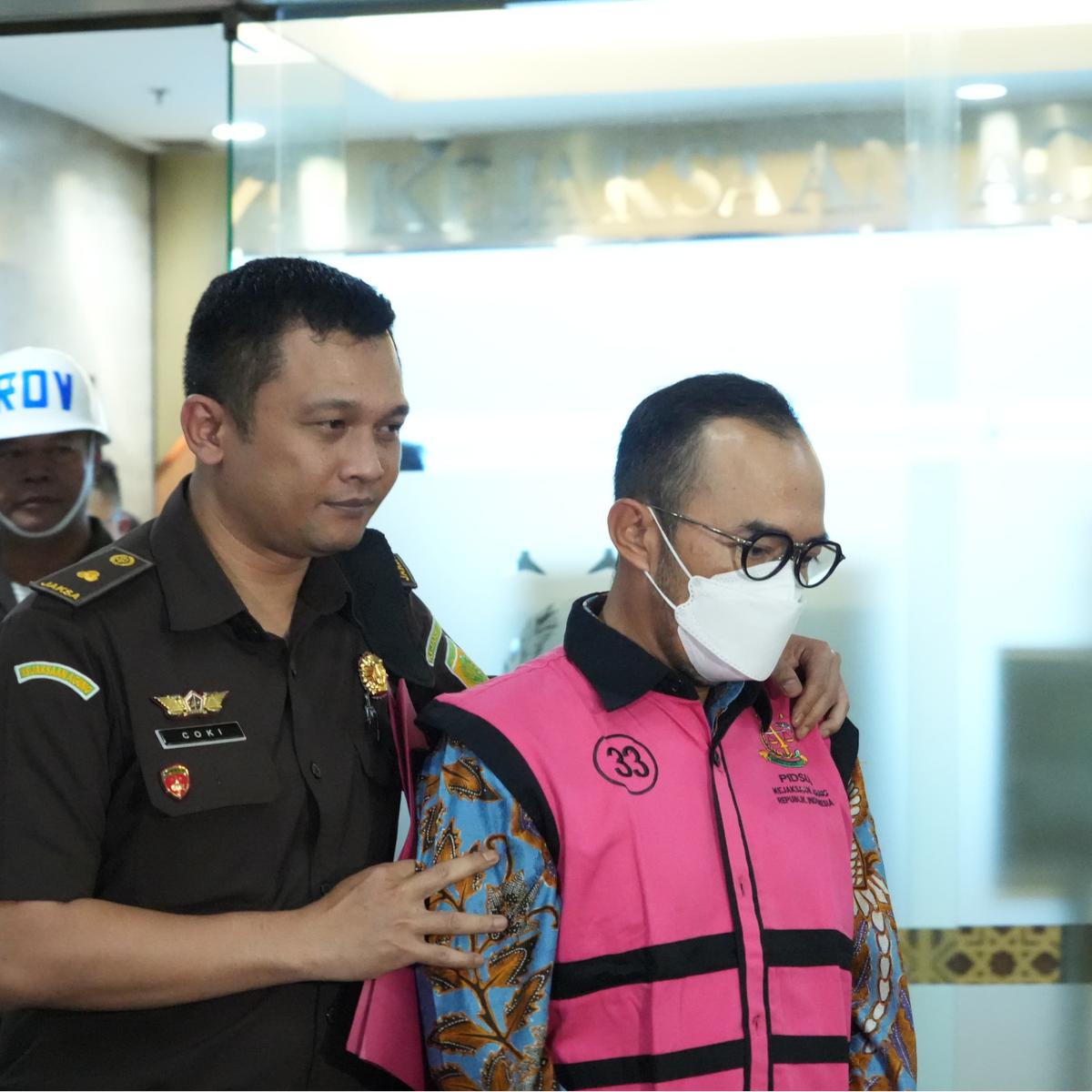Tersangka kasus korupsi minyak mentah Pertamina