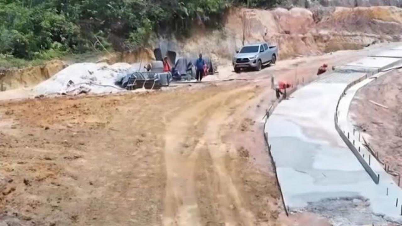Pemkab Gumas Optimalkan DBH Sawit untuk Lanjutkan Peningkatan Jalan Kuala Kurun-Sarerangan