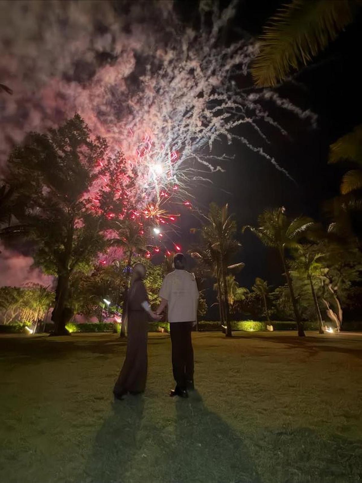 8 Potret Dekorasi Anniversary Pernikahan ke-5 Atta Aurel, Mewah Penuh Kejutan Romantis