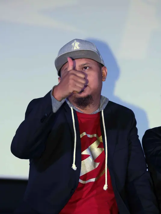 Film 'Comic 8 Casino Kings Part 2' sukses menarik penonton untuk datang ke bioskop. Bahkan bisa dibilang sejarah baru. Itu tidak lepas dari perannya sutradara Anggy Umbara. (Nurwahyunan/Bintang.com)