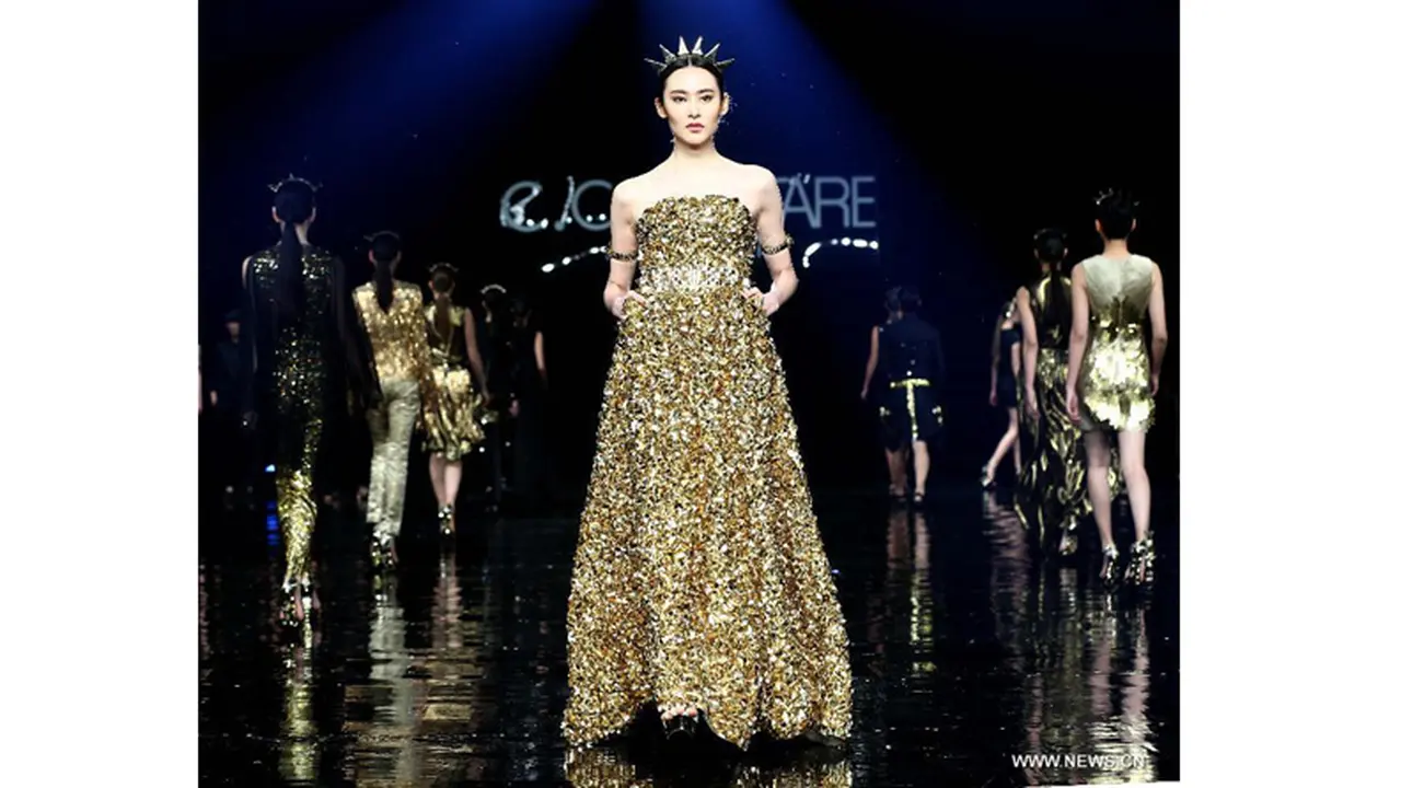 Fashion Show: China-ASEAN Fashion Week 2015