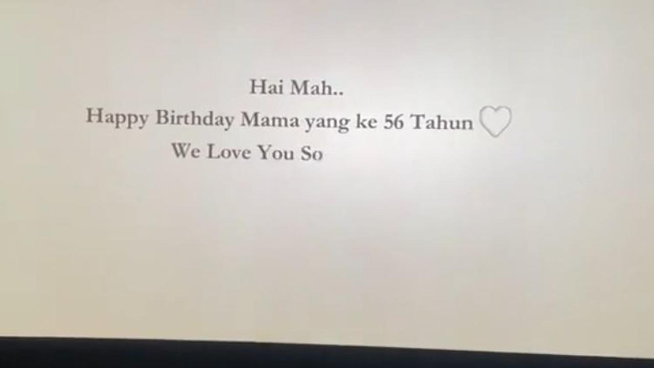 Bikin Haru, Momen Anak Sewa Bioskop untuk Berikan Kejutan Ulang Tahun untuk Mamanya Ini Viral