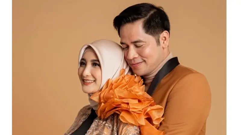 6 Potret Maternity Shoot Chaca Thakya dan Ricky Perdana, Tampil Elegan