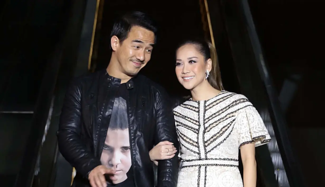 Antusias penonton terlihat tidak seperti biasa. Antrian untuk menyaksikan film Surat Kecil Untuk Tuhan tayang perdananya di hadapan watawan dan tamu undangan pada Selasa (20/6) malam. (Deki Prayoga/Bintang.com)