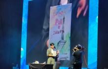 Gambar Satu-satunya di Dunia Karya Kim Seon Ho Untuk Penggemar di Jakarta yang Dijamin Bikin Iri