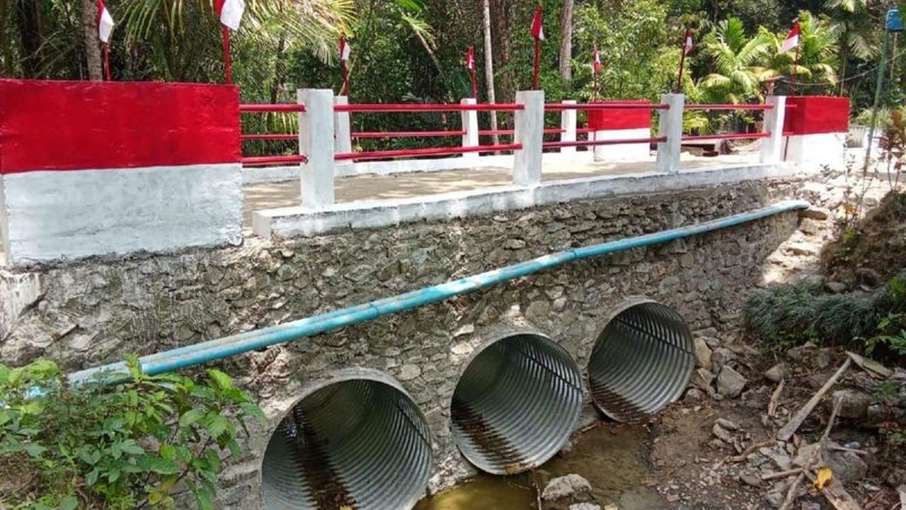 TNI Selesaikan Pembangunan Jembatan Armco Nias Utara, Akses Warga Kian Lancar