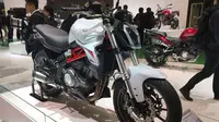 Benelli TNT 302S, Lawan Baru Kawasaki Z250 dan Yamaha MT-25