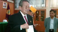 Veteran yang berusia 84 ini berhasil meraih gelar doktor di Universitas Pakuan. (Liputan6.com/Bima Firmansyah)