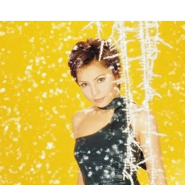 6 Potret Lawas Mayangsari Jadi Model Majalah, Pernah Tampil dengan Rambut Pendek