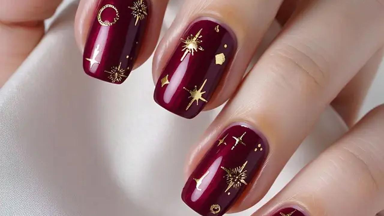 Model Nail Art  (Sumber: Meta AI)