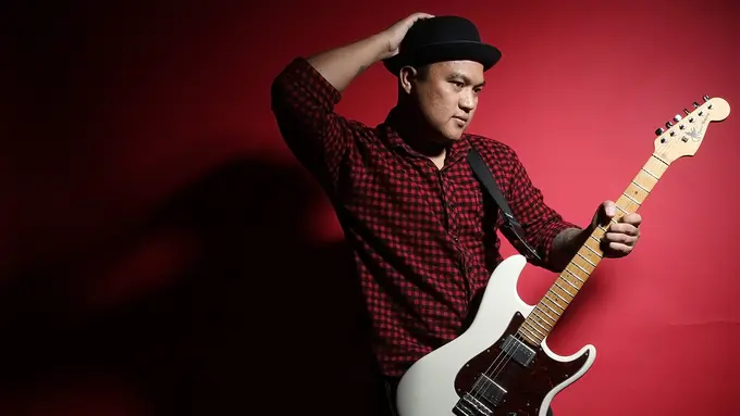 [Bintang] Bersolo Karier, Posan Tobing Rilis Single Mantan Terbaik