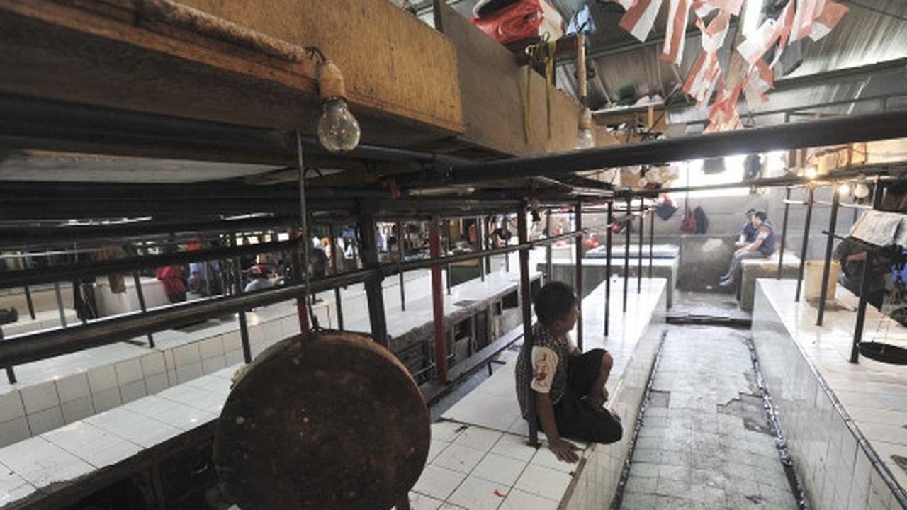 Harga daging melonjak, pedagang di Pasar Senen mogok berjualan