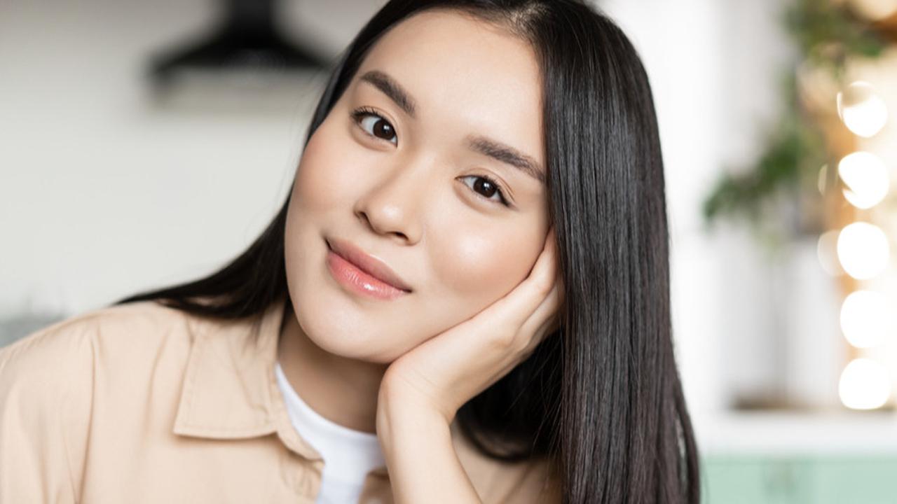 Butuh Klinik Kecantikan yang Bisa Bikin Kulit Wajah Cerah? ERHA Ultimate Punya Treatment Spesialnya!
