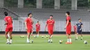 Para pemain Timnas Indonesia menggelar sesi latihan resmi jelang melawan Saint Kitts and Nevis pada laga perdana FIFA Series 2026 di Stadion Madya, Kompleks Gelora Bung Karno, Jakarta, Kamis (26/3/2026). (Bola.com/M Iqbal Ichsan)
