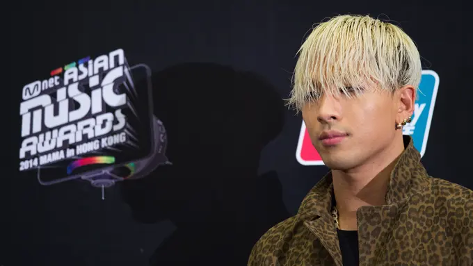[Bintang] Kabar Taeyang Comeback Bulan Juli, Agensi: Itu Tidak Benar