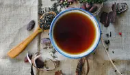 Cara Membuat Pupuk Cair dari Air Teh Basi, Jadi Pupuk Penyubur Tambahan