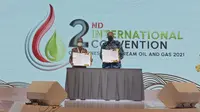 SKK Migas menandatangani proyek penangkapan, pemanfaatan, dan penyimpanan karbon atau Carbon Capture Utilization Storage (CCUS) bersama British Petroleum (BP), di Bali Nusa Dua Convention Center, Senin (29/11/2021).
