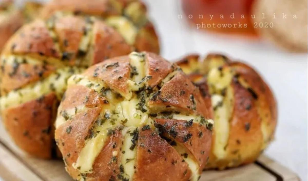 3. Cream Cheese Garlic