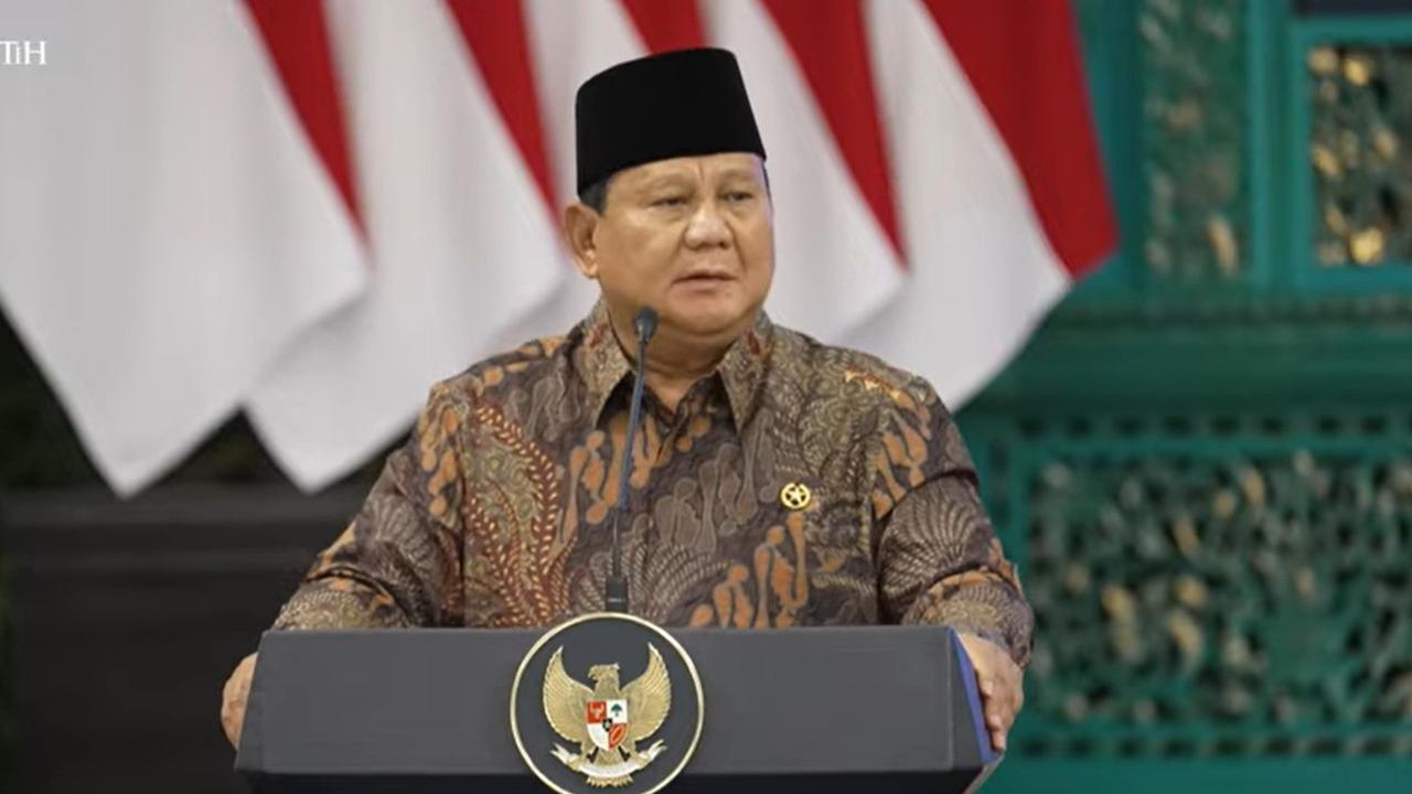 VIDEO: Prabowo Blak-blakan Pidato Satu Tahun Kepemimpinan, Puji Warisan Jokowi "Jangan Anggap Remeh!"