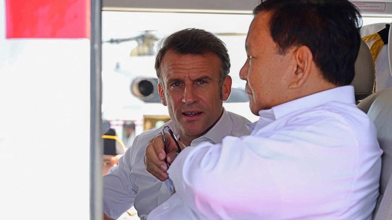 Bak Kawan Lama, Potret Keakraban Prabowo dan Emmanuel Macron Selama Dua Hari