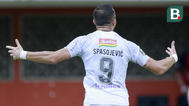 FOTO: Ditahan Imbang 1-1 oleh Persita Tangerang, Bali United Lolos ke Babak Perempatfinal - Ilija Spasojevic