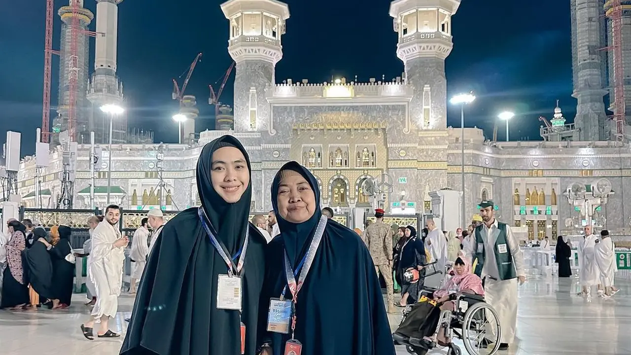 Oki Setiana Dewi dan Yunifah