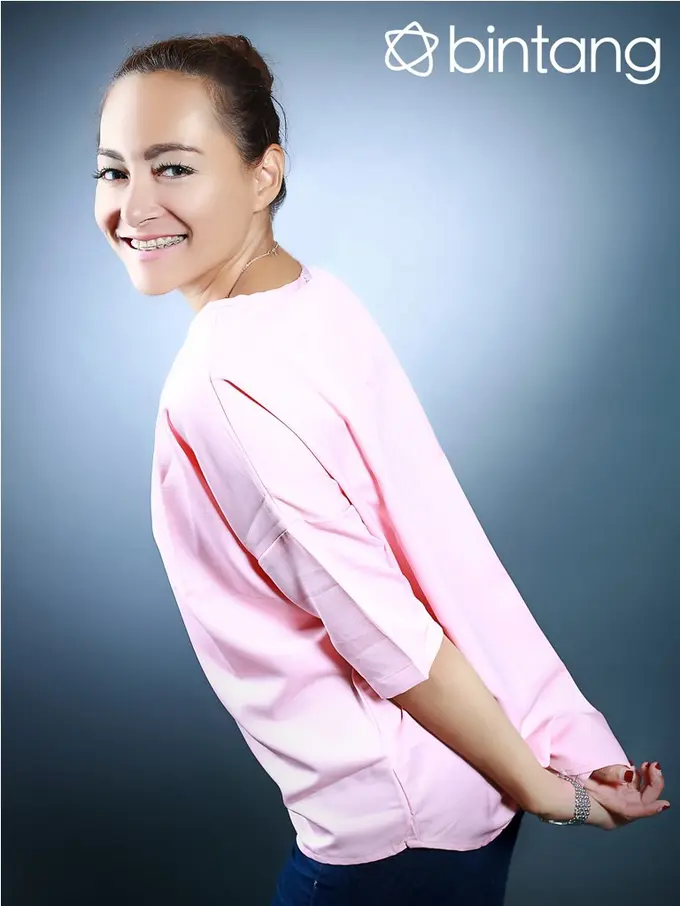 [Bintang] Dewi Rezer c1