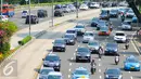 Saat ini, jalur pelarangan sepeda motor berlaku sepanjang MH Thamrin dan Medan Merdeka Barat, Jakarta, Senin (18/4/2016). Rencananya Pemprov DKI Jakarta akan menambah cakupan area larangan sepeda motor. (Liputan6.com/Yoppy Renato)