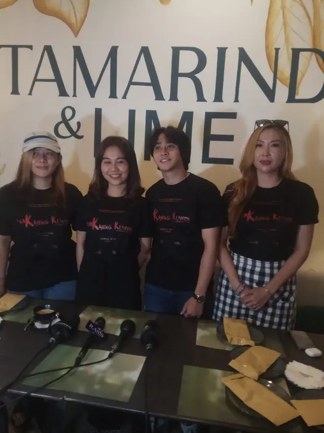 Para Pemain dan sutradara film Leak Kajeng Kliwon