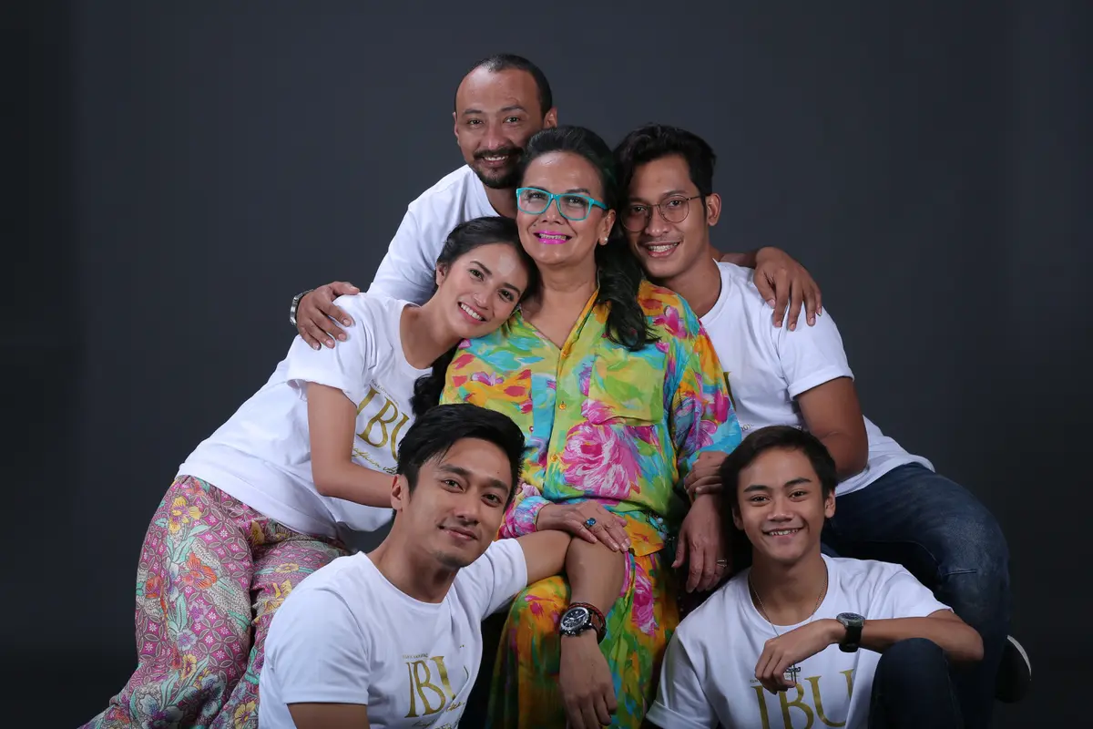 [Bintang] Peran Christine Hakim Bangun Chemistry di Film Ibu Maafkan Aku