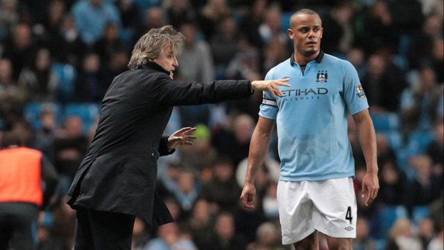 Foto Liga Inggris: Kapten Tim yang Menginspirasi dari Era Premier League Hingga Saat Ini, Ada Dua Pemain Manchester United