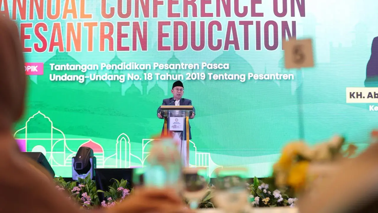 Ketua Majelis Masyayikh Abdul Ghaffar Rozin, atau akrab disapa Gus Rozin (Istimewa)