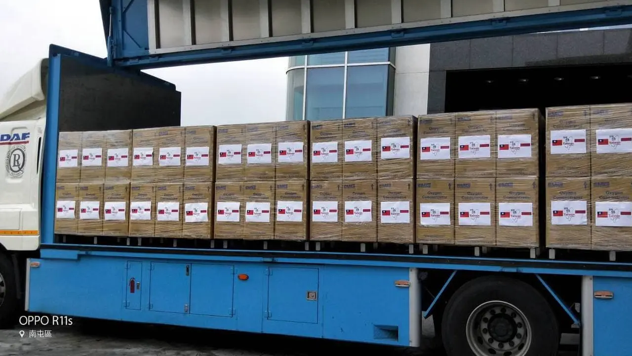 Mesin penghasil oksigen dari Taiwan untuk Indonesia.