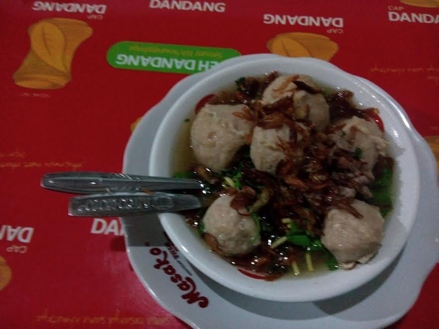 Bakso legendaris Goyang Lidah Kebumen masih setia (Liputan6.com / Yanuar H)