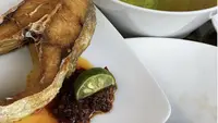 Warung Mak Beng Bali berhasil masuk resto legendaris dunia.