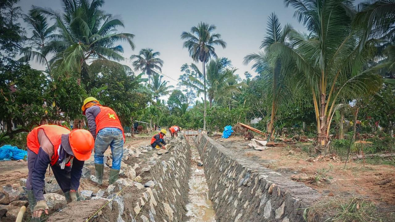 Perkuat Swasembada Pangan, Brantas Abipraya Garap Rehabilitasi Irigasi Lampugn