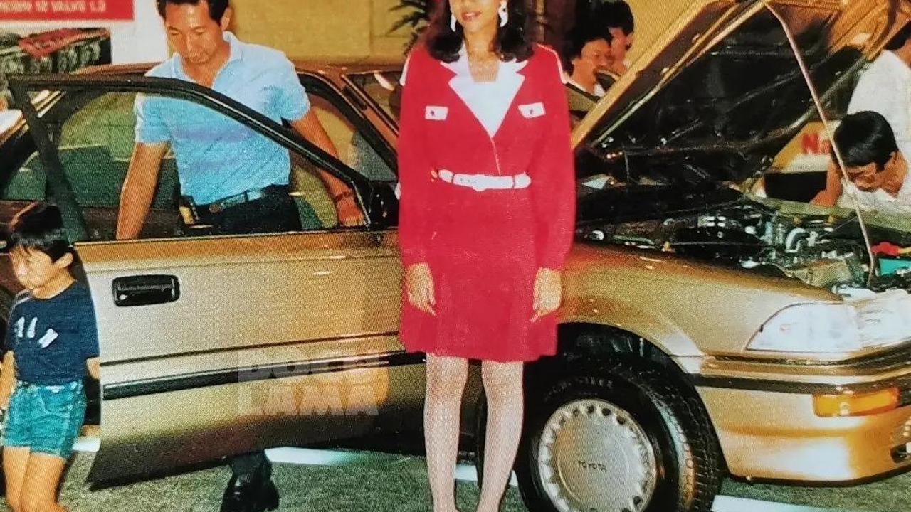 4. Toyota mengandalkan sedan andalannya untuk memberikan kenyamanan kepada pengunjung
