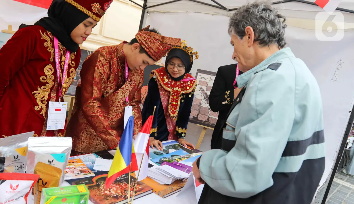 Brasov Multictural Day merupakan kegiatan tahunan di wilayan Brasov, Rumania. (Liputan6.com/Herman Zakharia)