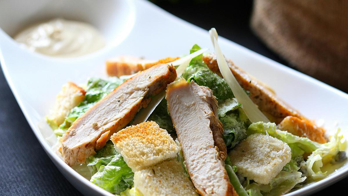 5 Resep Salad untuk Membakar Lemak dengan Cepat, Tubuh Langsing Tanpa Ribet