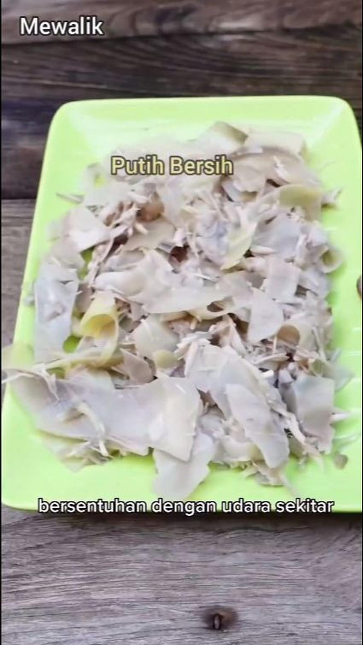 Jantung Pisang Tetap Putih