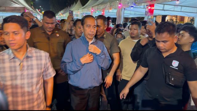 Jokowi Rayakan Tahun Baru di Solo