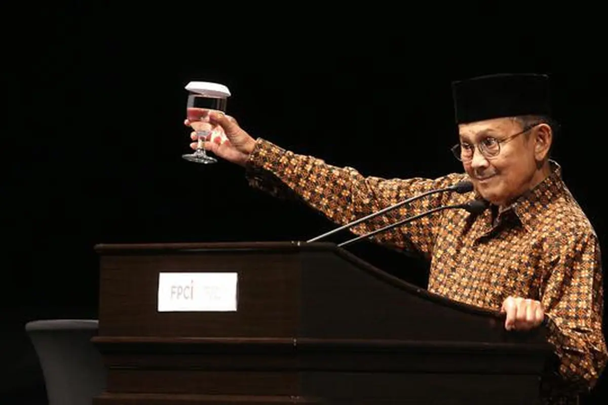 [Bintang] B.J Habibie