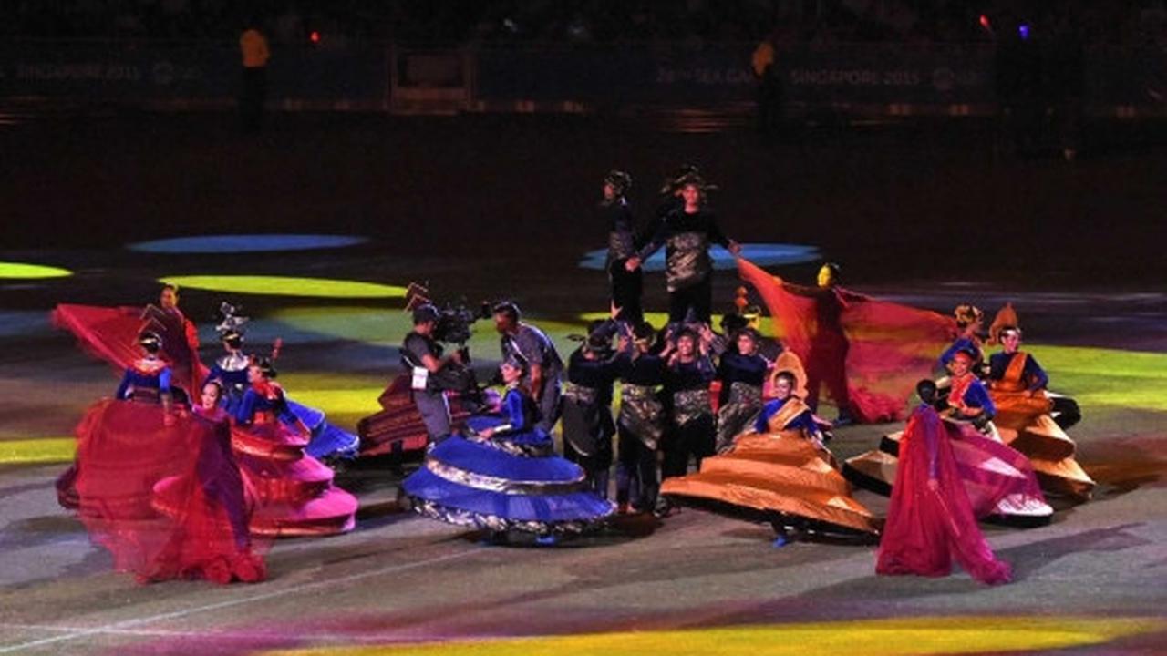 Gemerlap kembang api meriahkan pesta penutupan SEA Games 2015